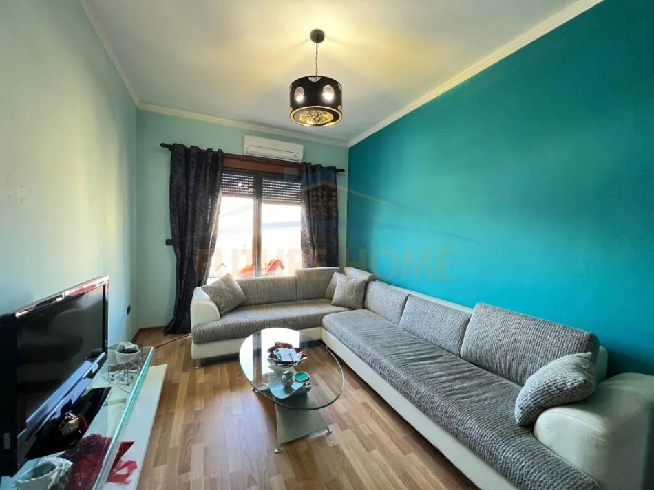 Durres, jepet me qera apartament 2+1 Kati 7, 115 m² 400 € (Kopshti Sotir Noka)