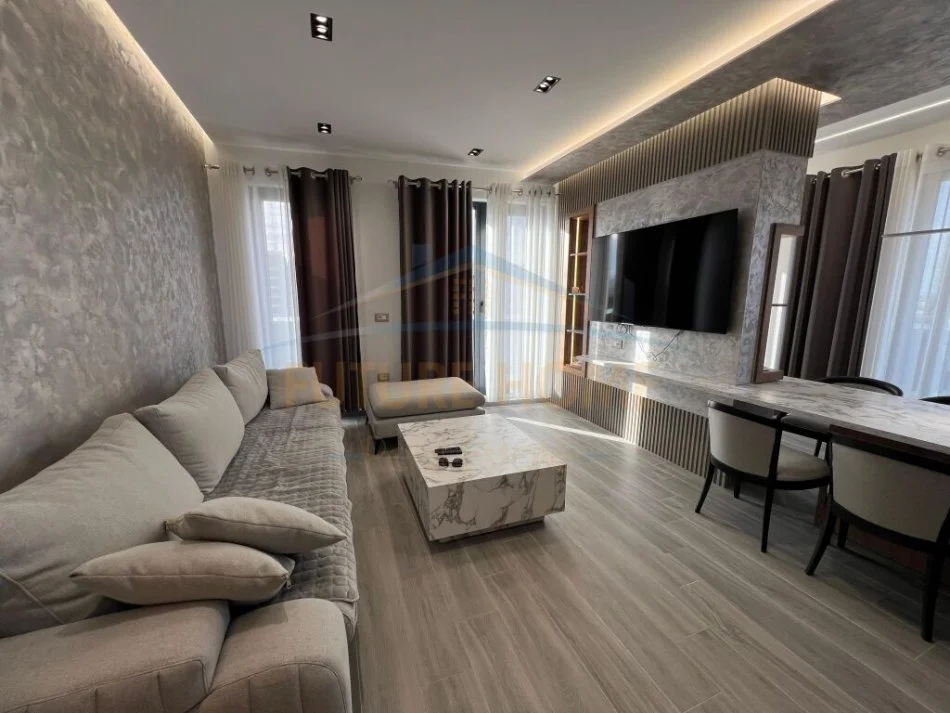 Tirane, jepet me qera apartament 2+1+Aneks+Ballkon Kati 5, 125 m² 1.500 € (Rruga Riza Cerova)