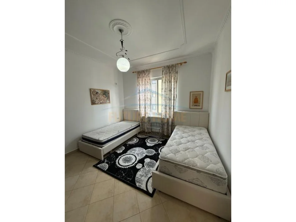 Tirane, jepet me qera apartament 2+1 Kati 4, 108 m² 580 € (Kodra e Diellit)