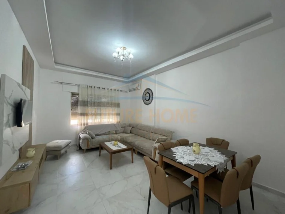 Durres, jepet me qera apartament 1+1 Kati 1, 60 m² 400 € (Vollga, Durres)