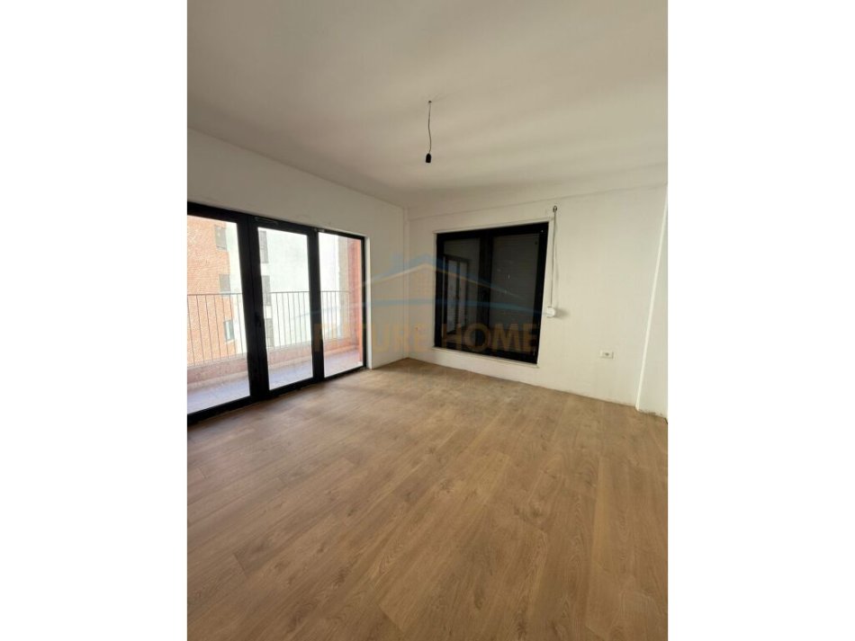 Tirane, shitet apartament 3+1+Verande, Kati 6, 189 m² 305.000 € (Kodra e Diellit)