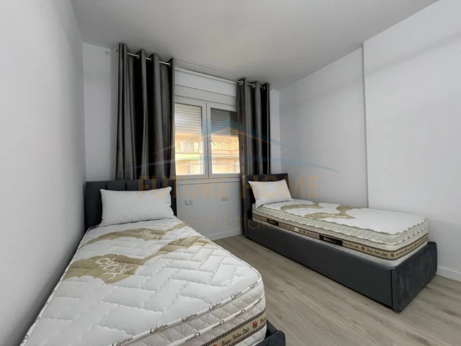 Tirane, jepet me qera apartament 2+1+Aneks+Ballkon Kati 8, 118 m² 550 € (Astir, Unaza e Re)