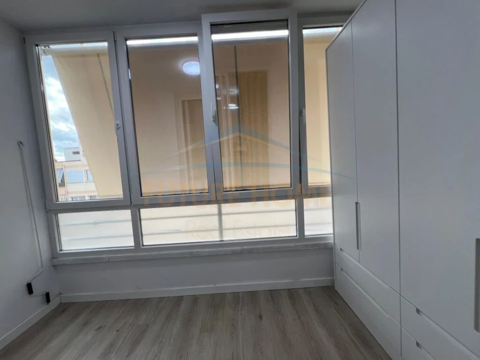 Tirane, jepet me qera apartament 2+1+Aneks+Ballkon Kati 8, 118 m² 550 € (Astir, Unaza e Re)