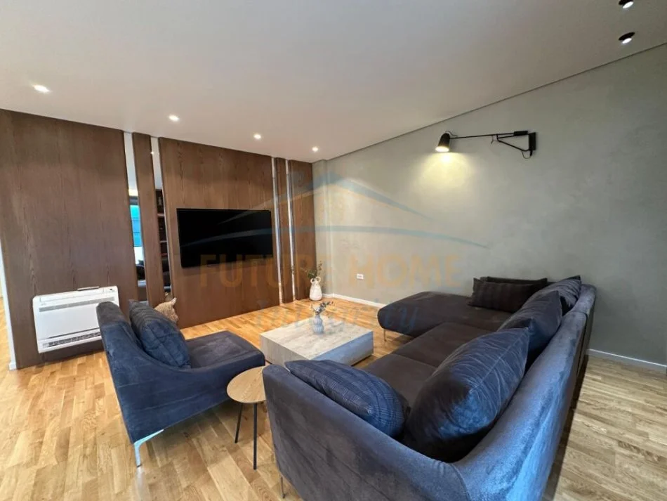 Tirane, shitet apartament 3+1+Aneks+Ballkon Kati 2, 149 m² 416.000 € (TEG)