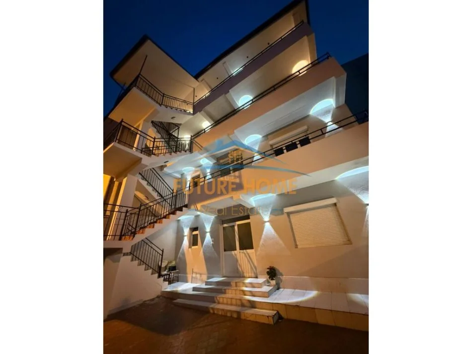 Tirane, jepet me qera Vile , 417 m² (Myslym Shyri, Tiranë)