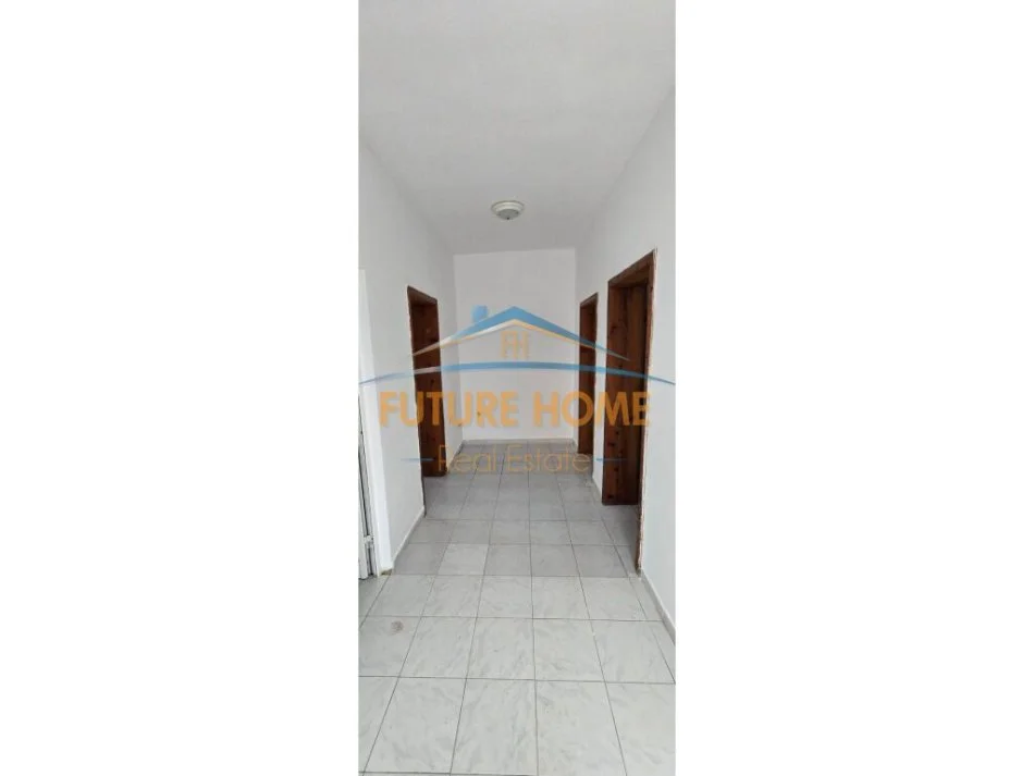 Tirane, jepet me qera Vile , 417 m² (Myslym Shyri, Tiranë)