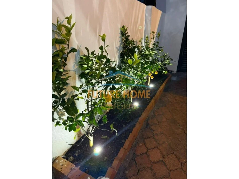 Tirane, jepet me qera Vile , 417 m² (Myslym Shyri, Tiranë)