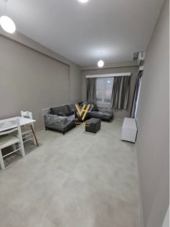 Tirane, jepet me qera apartament 1+1+Ballkon Kati 6, 60 m² 620 € (YZBERISHT, RRUGA BEDRI KARAPICI)