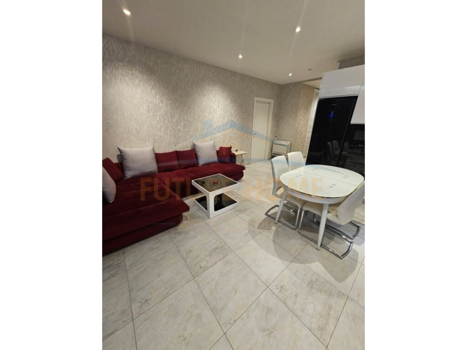 Tirane, jepet me qera apartament 2+1+Ballkon Kati 19, 100 m² 1.500 € (AMBASADOR 3)