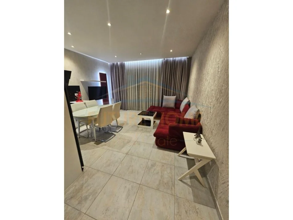 Tirane, jepet me qera apartament 2+1+Ballkon Kati 19, 100 m² 1.500 € (AMBASADOR 3)