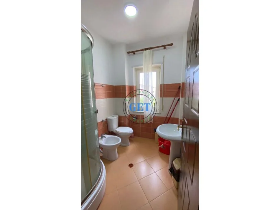 Durres, shitet apartament 1+1+Ballkon Kati 3, 69 m² 74.000 € (Plazh, Rrota Kuqe, Durres)