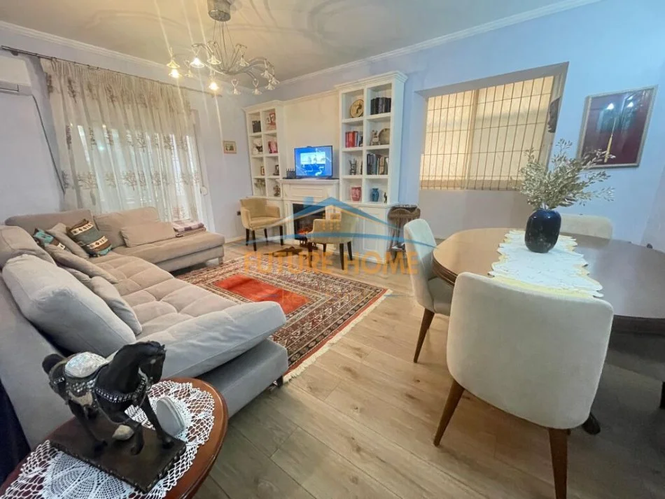 Tirane, jepet me qera 2+1 Kati 2, 80 m² 700 € (MYSLYM SHYRI)