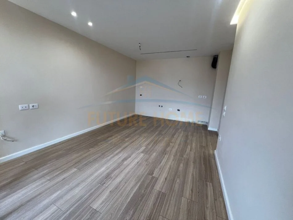 Tirane, shitet apartament 2+1+Aneks+Ballkon Kati 3, 90 m² 165.000 € (GOLDEN PARK 3)