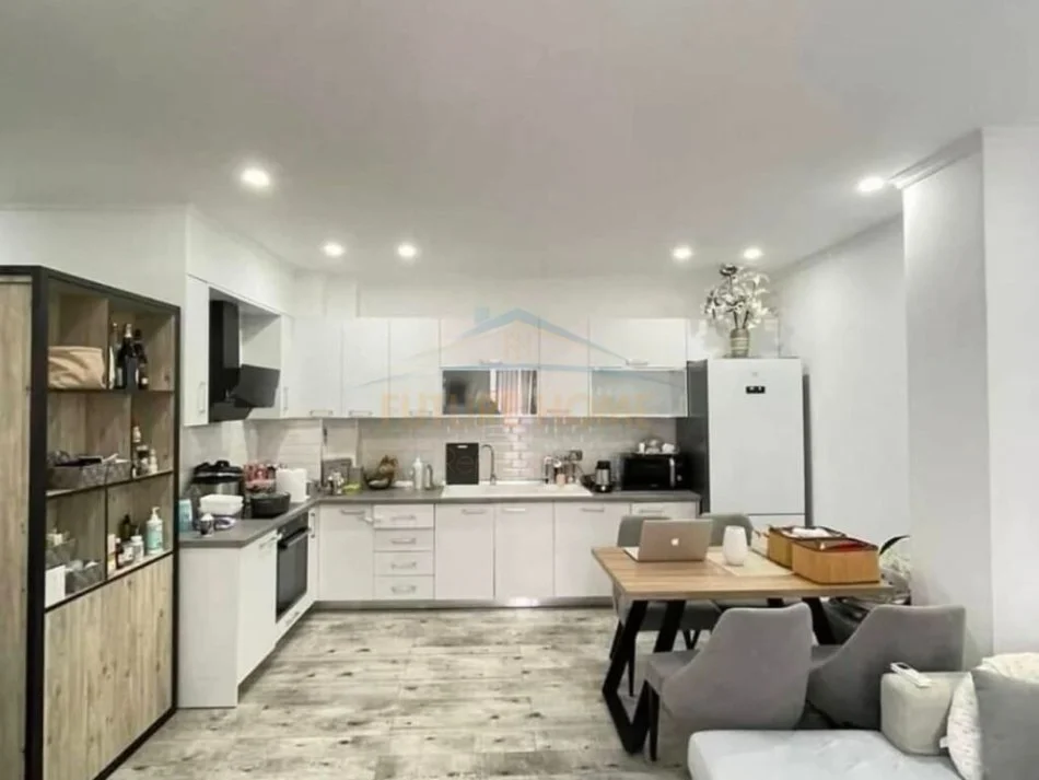 Tirane, shitet apartament 2+1 Kati 2, 78 m² 148.000 € (Don Bosko)