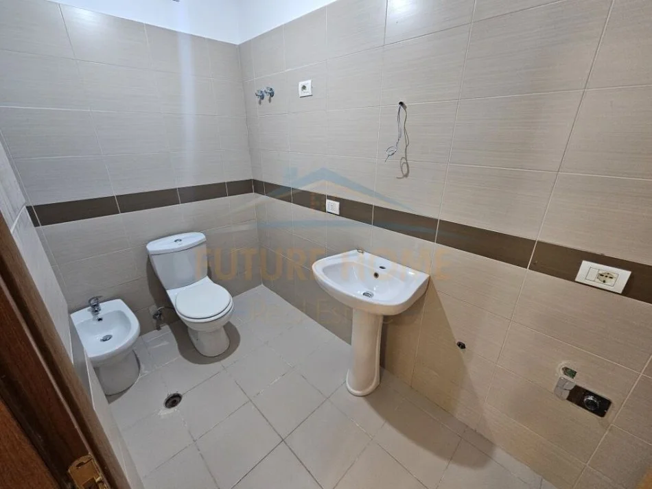 Tirane, shitet apartament 2+1+2  Kati 1, 115 m² 219.000 € (GJIMNAZI PARTIZANI)
