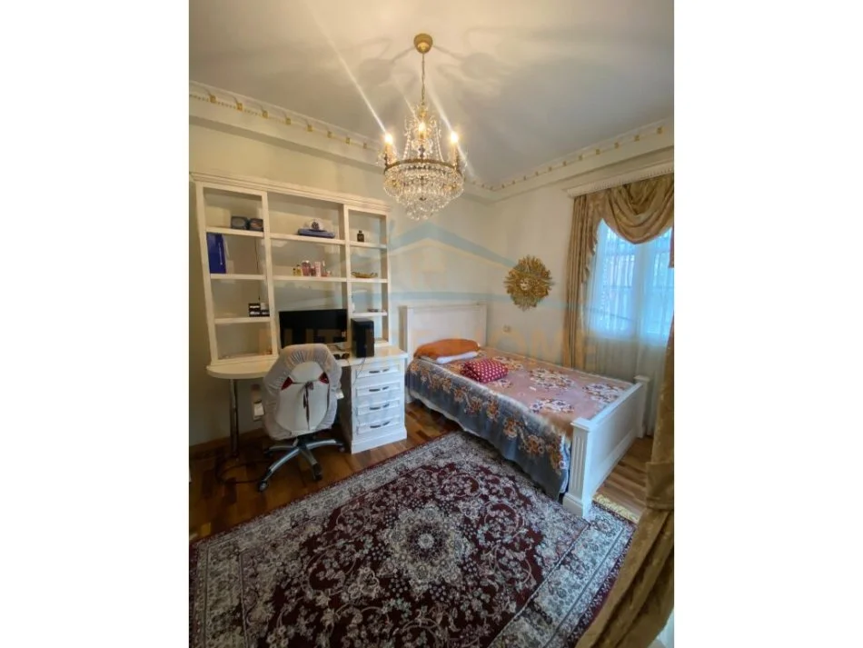 Tirane, shitet Vile 3 Katshe , 757 m² 680.000 € (KODRA E PRIFTIT TIRANE)