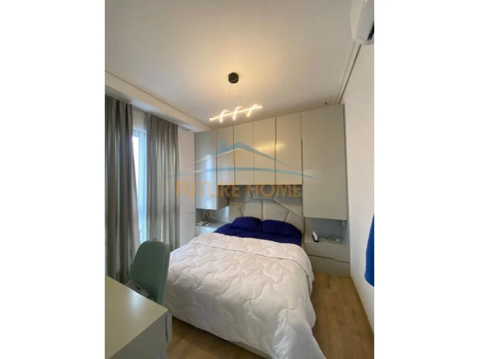 Tirane, jepet me qera apartament 1+1+Aneks Kati 11, 69 m² 550 € (Farmacia 10)