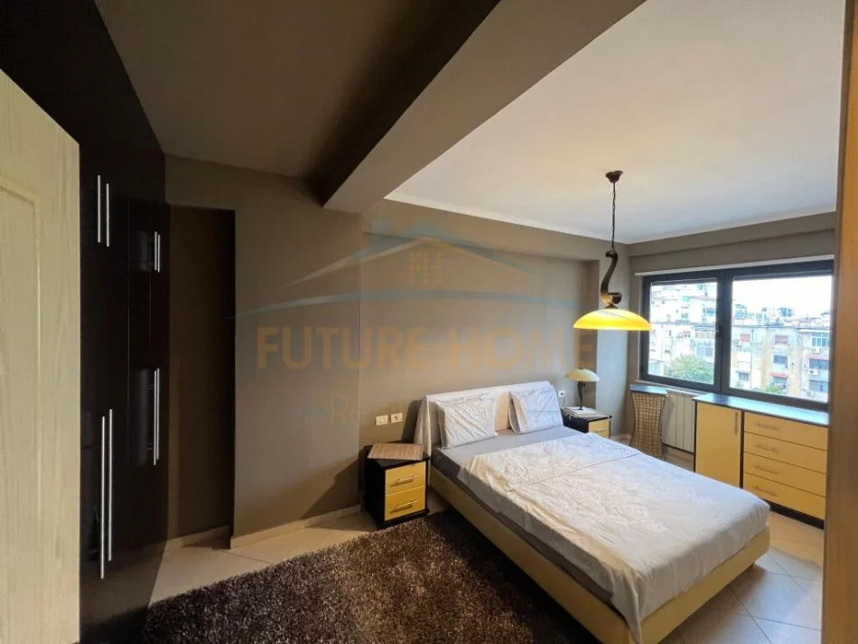 Tirane, jepet me qera apartament 2+1+Ballkon Kati 4, 98 m² 600 € (Tregu Elektrik)