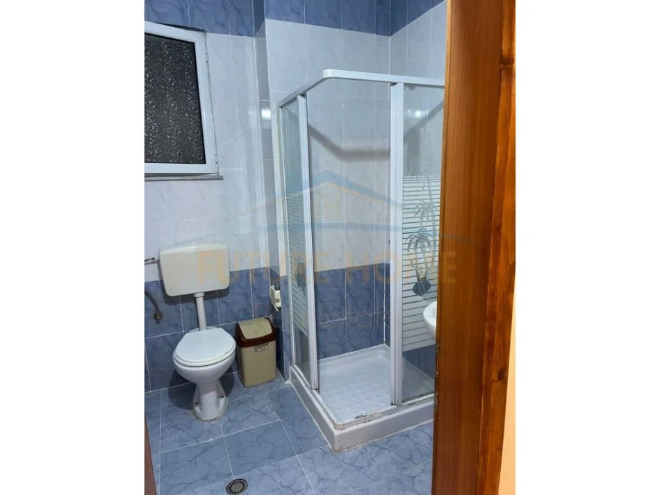Durres, jepet me qera apartament 3+1 Kati 2, 87 m² 500 € (ukd)