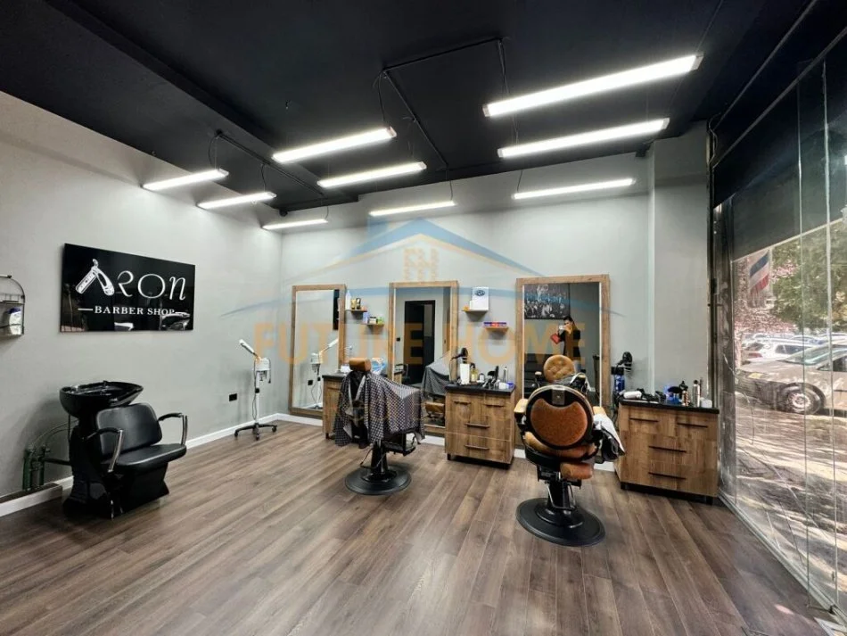 Tirane, shitet dyqan Kati 0, 36 m² 73.000 € (DON BOSKO)