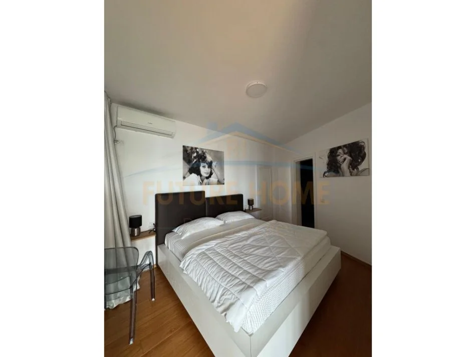 Shkembi Kavajes, shitet Suite 2+3+Ballkon Kati 15, 183 m² 600.000 € (Durres)