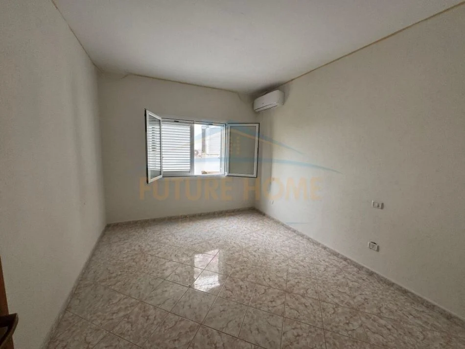 Durres, shitet apartament 1+1 Kati 3, 67 m² 72.000 € (Plazh Iliria, Durres)