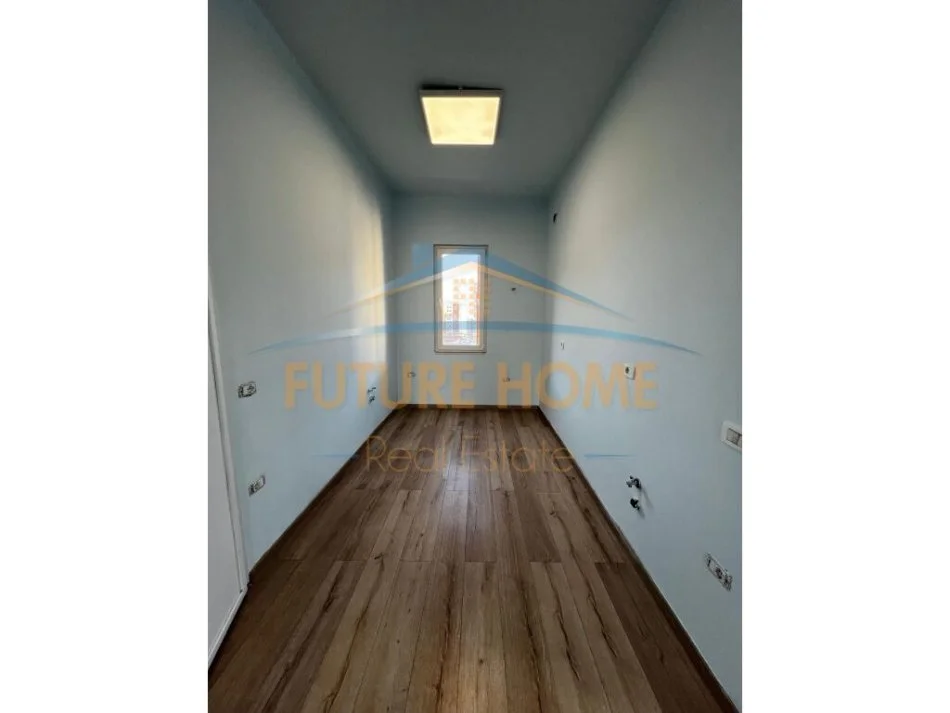 Tirane, shitet apartament 2+1+Ballkon Kati 6, 110 m² 250.000 € (Sali Butka)