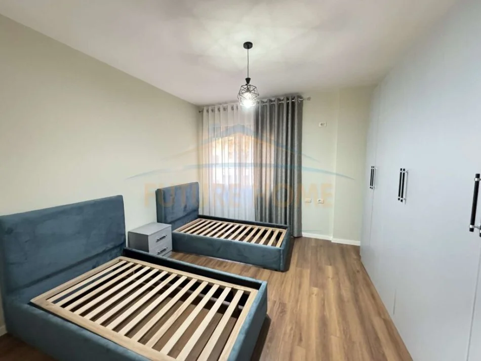 Tirane, shitet apartament 2+1 Kati 2, 103 m² (unaza e re)