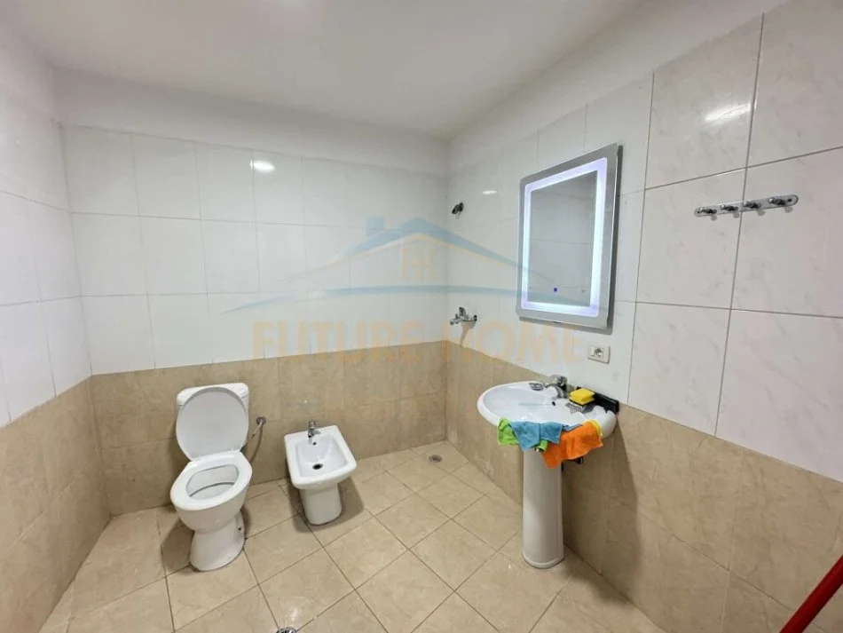 Tirane, shitet apartament 2+1 Kati 2, 103 m² (unaza e re)