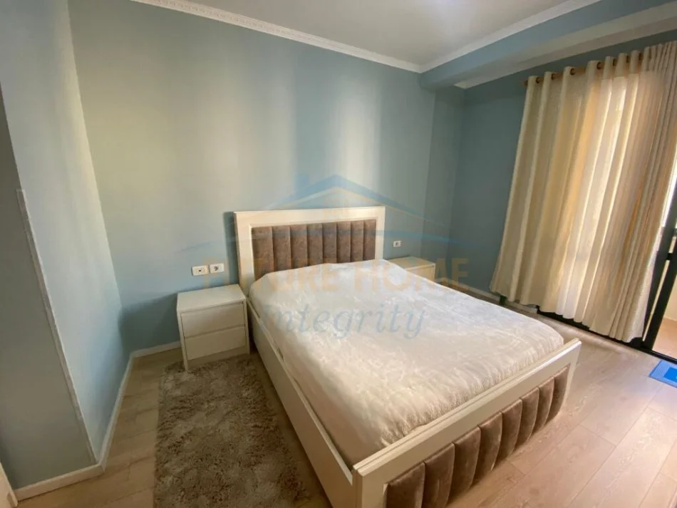Tirane, jepet me qera apartament 1+1 Kati 3, 62 m² 500 € (Xhamia e Tabakeve Tirane)