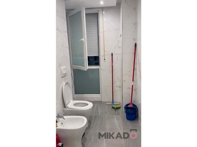 Tirane, jepet me qera apartament 94 m² 750 Euro