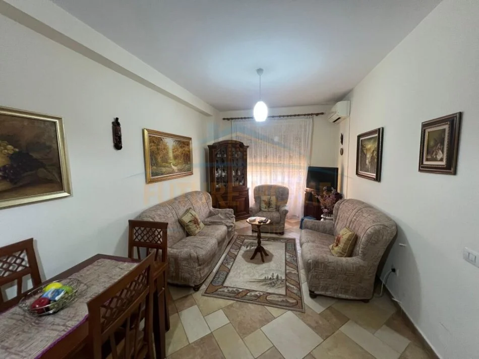 Tirane, jepet me qera apartament 2+1 Kati 5, 87 m² 600 € (Rruga Panorama)