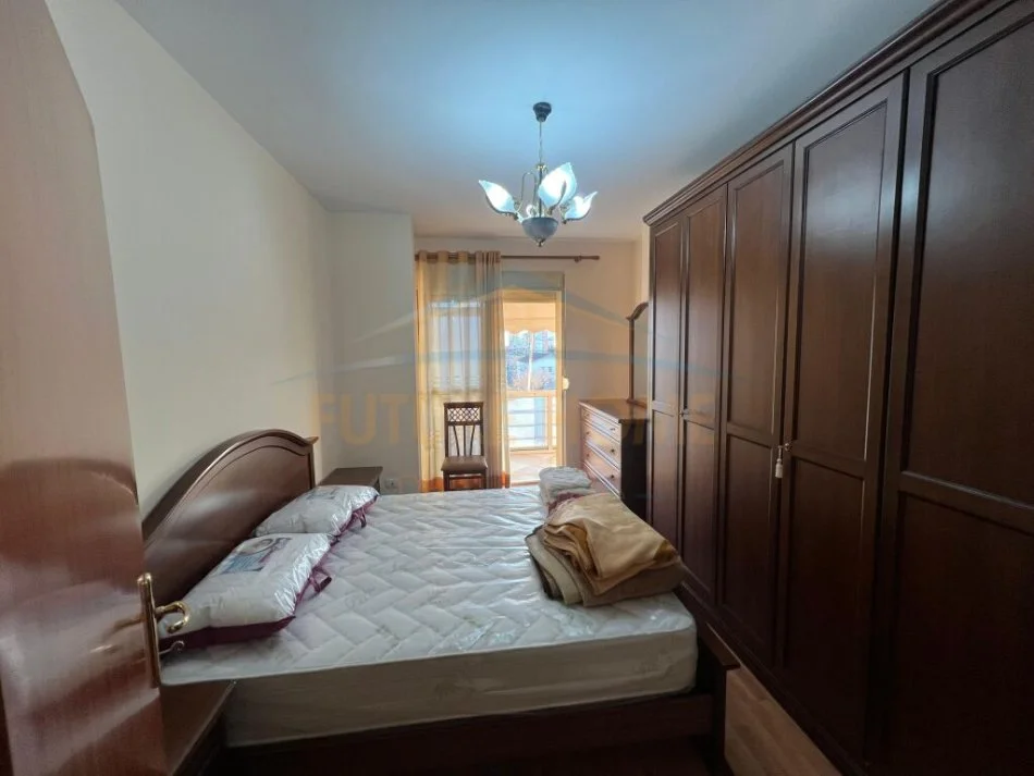 Tirane, jepet me qera apartament 2+1 Kati 5, 87 m² 600 € (Rruga Panorama)