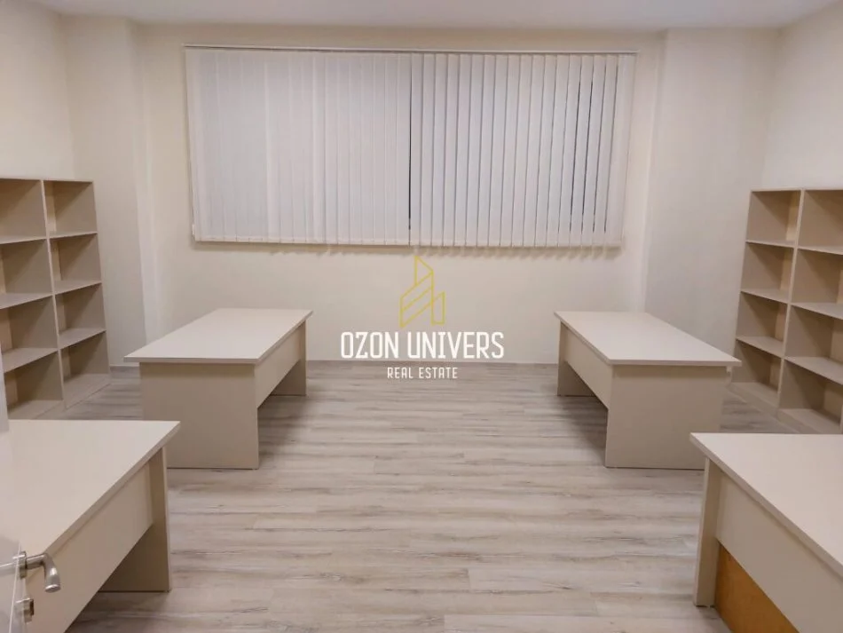 Durres, shitet magazine Kati 3, 1.281 m² 1.300.000 € (Portoromano, Durrës)