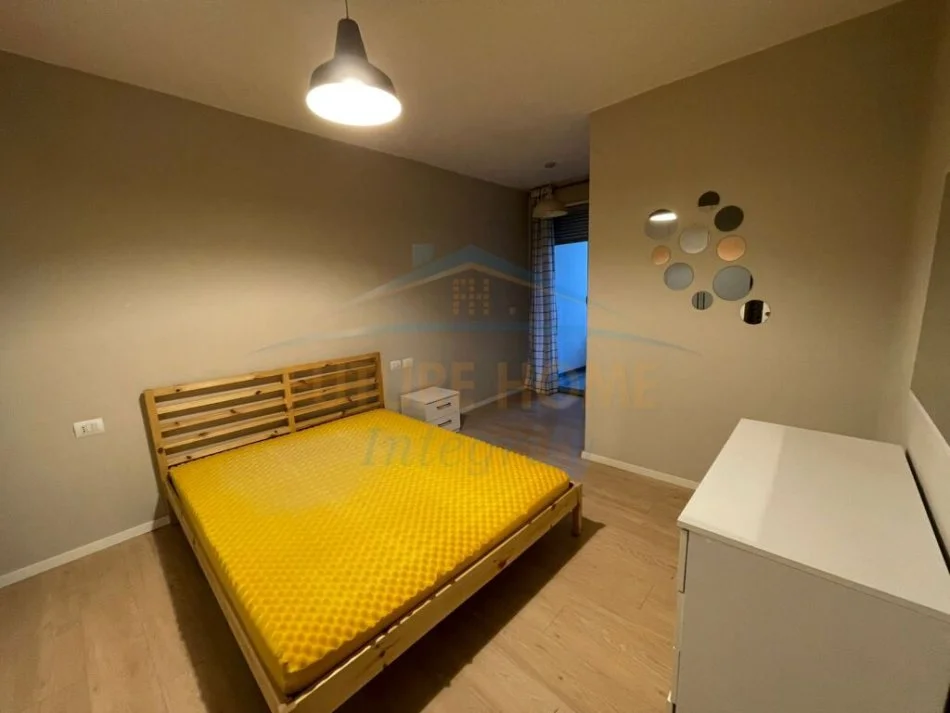 Tirane, jepet me qera apartament 2+1 Kati 2, (ali demi)