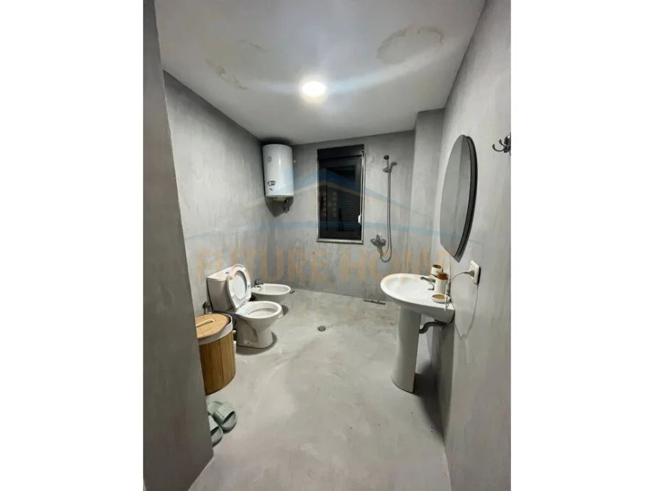 Tirane, jepet me qera apartament 1+1 Kati 6, 83 m² 600 € 