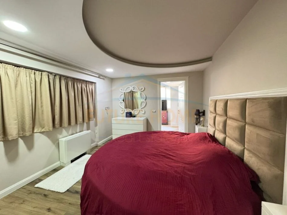 jepet me qera apartament 3+1 Kati 1, 160 m² 1.200 € (21 DHJETORI)  UNA48393