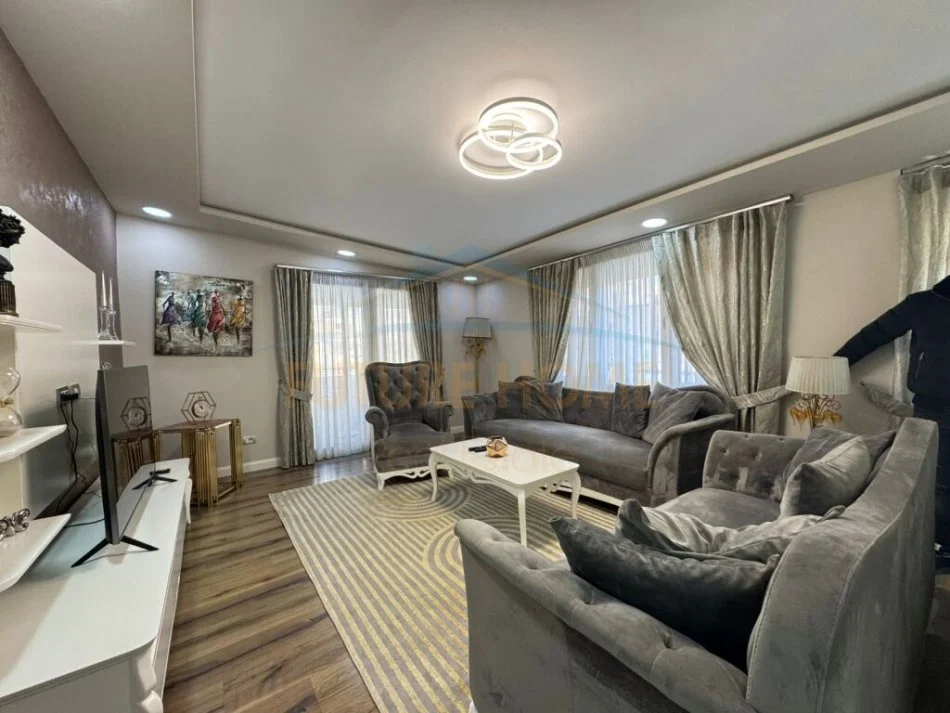 Tirane, jepet me qera apartament 3+1+Aneks+Ballkon Kati 1, 160 m² 1.200 € (Fakulteti i Inxhinierise se Ndertimit)