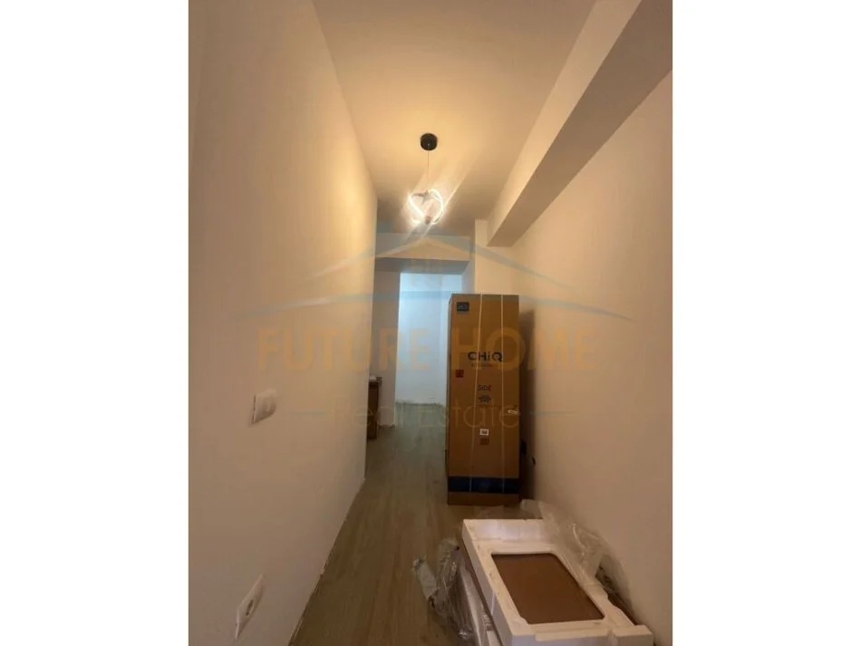 Durres, shitet ambjent biznesi Kati 1, 93 m² 135.000 € (poliklinika)