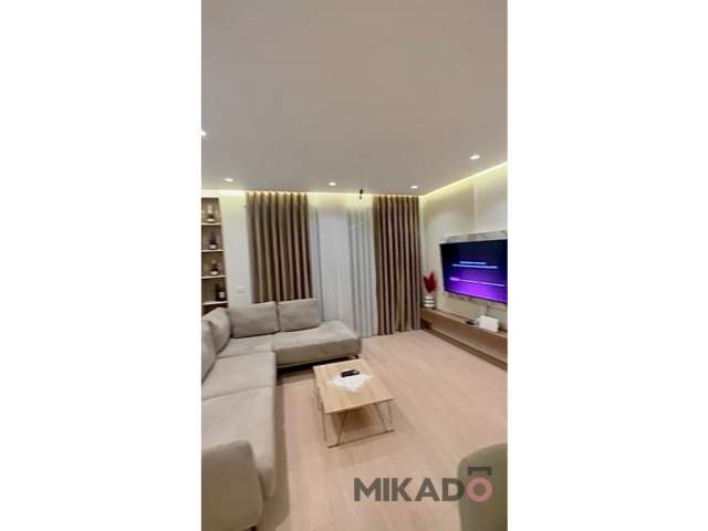 Tirane, jepet me qera apartament 94 m² 750 Euro