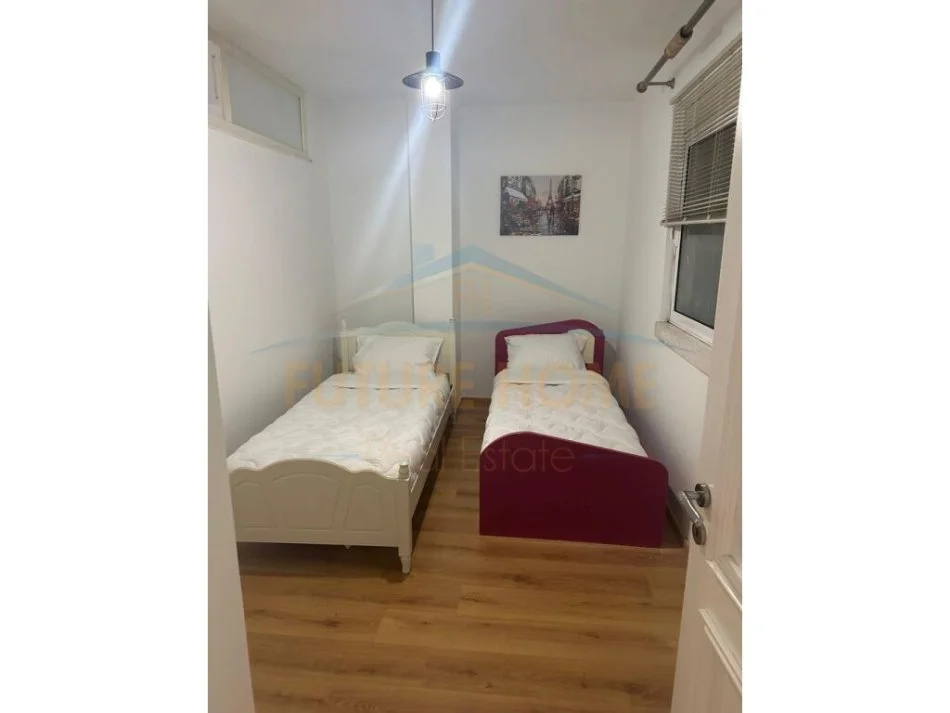 Durres, shitet apartament 2+1 Kati 7, 80 m² 165.000 € (QENDER DURRES)