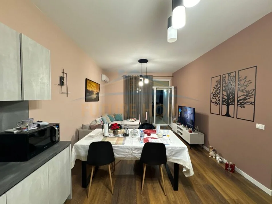 Tirane, shitet apartament 2+1 Kati 7, 97 m² 200.000 € (FUSHA AVIACIONIT)  AL48507
