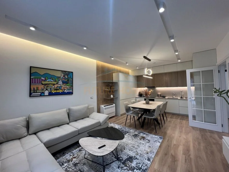 Tirane, jepet me qera apartament Kati 4, 100 m² 850 € 