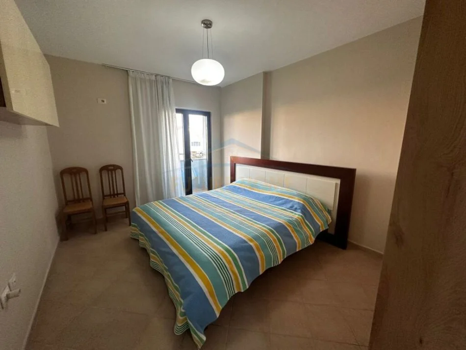 Tirane, jepet me qera apartament 1+1 Kati 2, 88 m² 500 € (Don Bosko)
