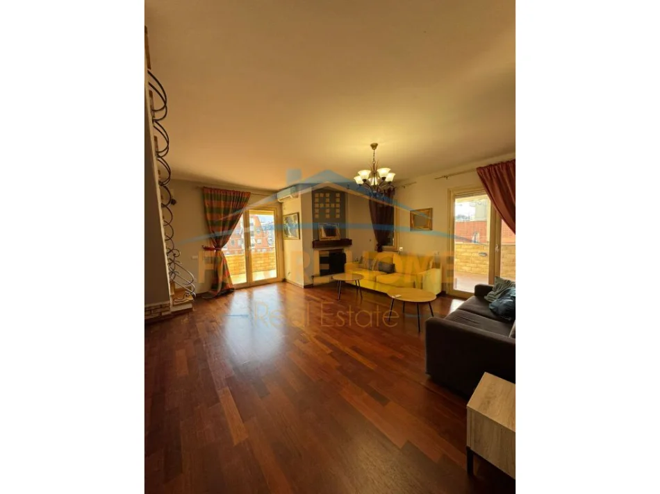Tirane, jepet me qera apartament duplex 3+1+Aneks+Ballkon Kati 6, 231 m² 1.500 € (petronini)
