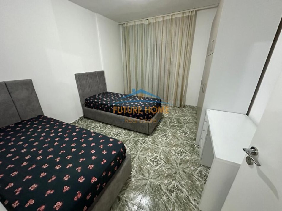 Tirane, jepet me qera apartament 2+1 Kati 5, 87 m² 550 € (rruga Muzaket)