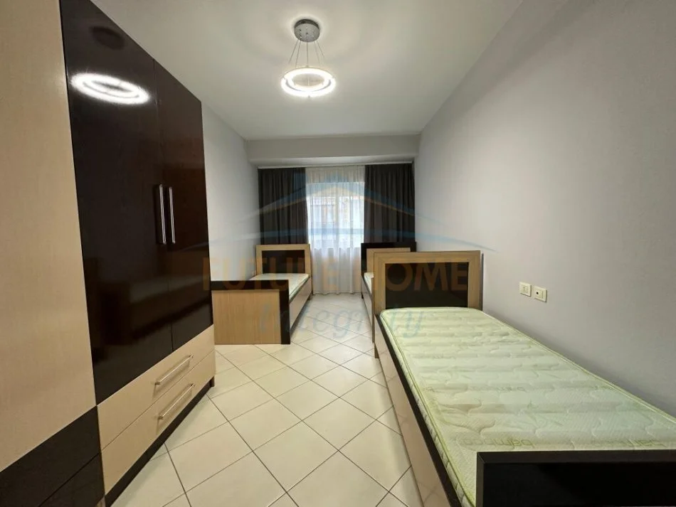 Tirane, shitet apartament 2+1 Kati 2, 114 m² 142.000 € (UNAZA E RE YZBERISHT)