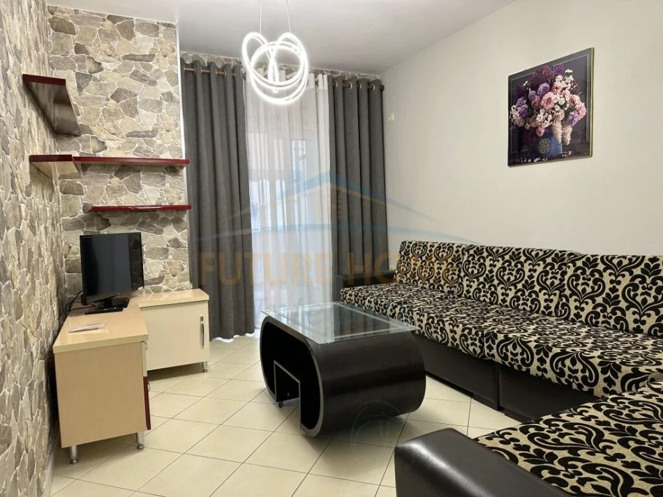 Tirane, shitet apartament 2+1 Kati 2, 114 m² 142.000 € (UNAZA E RE YZBERISHT)