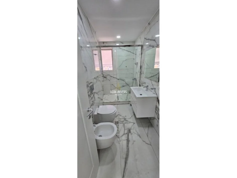 Tirane, shitet apartament 2+1 Kati 3, 83 m² 158.000 € (Rruga Kongresi i Lushnjes Tirana, Albania)