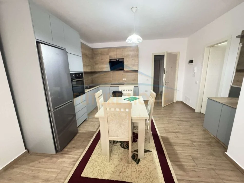 Tirane, apartament 1+1 Kati 8, 68 m² (Unaza e Re)